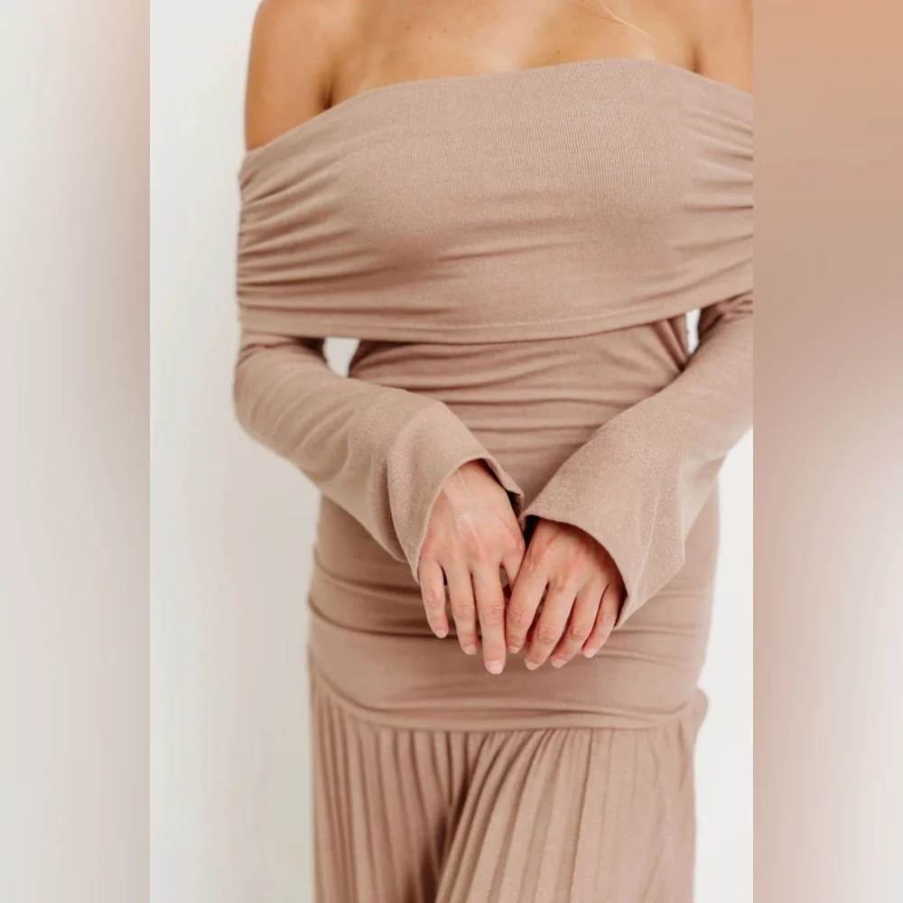Worth Collective Lennox Long Sleeve Maxi Dress in Taupe - Bump Friendly NWT - Picture 10 of 15